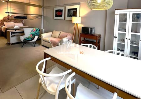 Apartamento no bairro Centro em Florianópolis - Cód. 1979