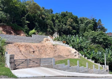 Terreno no bairro Forquilhinha em São José - Cód. 1638