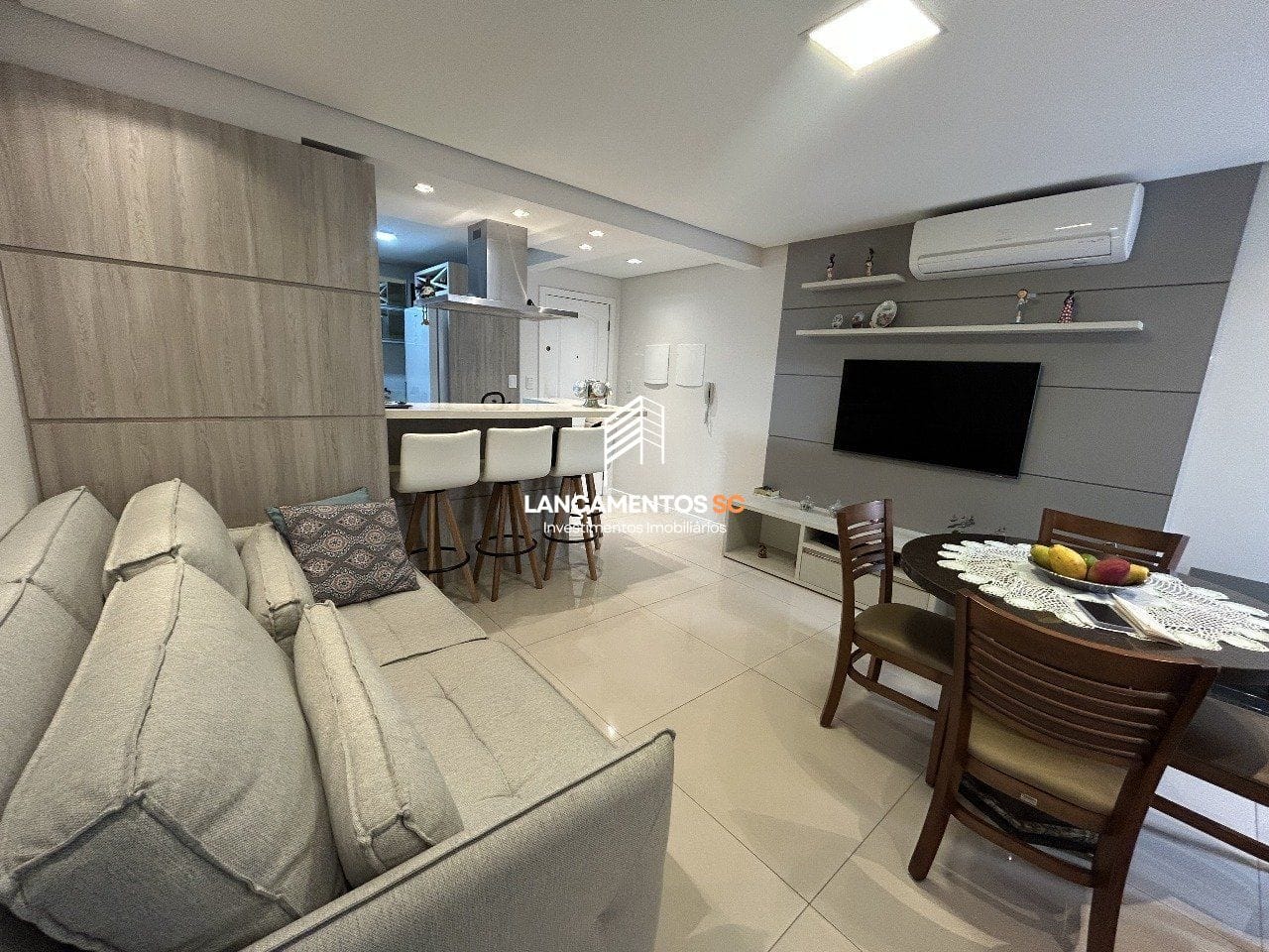 Apartamento no bairro Balneário em Florianópolis - Cód. 1532