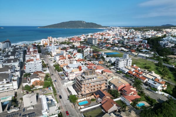 Apartamento no bairro Ingleses do Rio Vermelho em Florianópolis - Cód. 1736