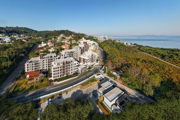 Apartamento no bairro João Paulo em Florianópolis - Cód. 2015