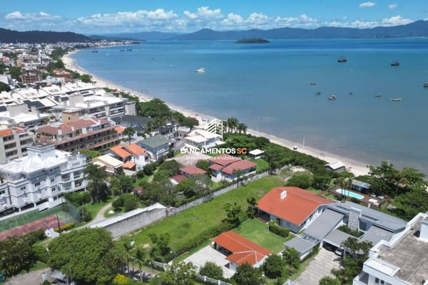 Apartamento no bairro Cachoeira do Bom Jesus em Florianópolis - Cód. 1972
