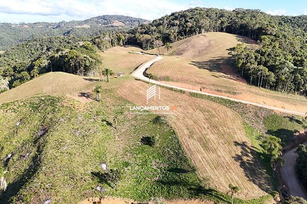 Terreno no bairro Morro Chato em Rancho Queimado - Cód. 2036