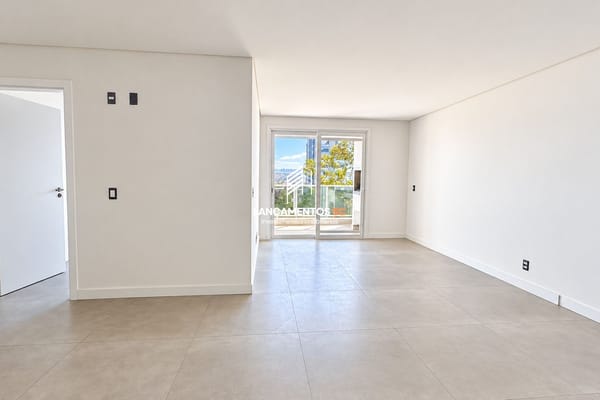 Apartamento no bairro Centro em Imbituba - Cód. 1759