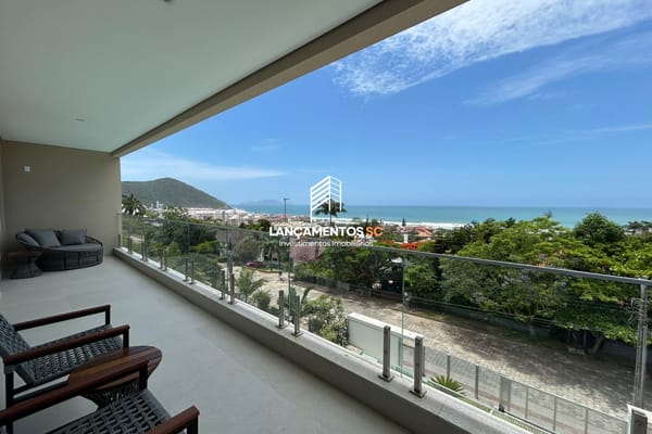Casa no bairro Praia Brava em Florianópolis - Cód. 1719