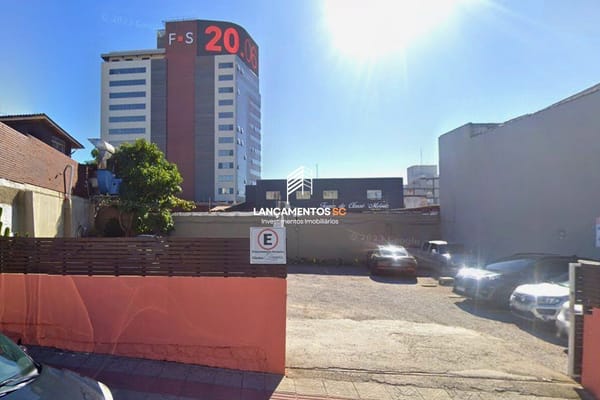Terreno Comercial no bairro Estreito em Florianópolis - Cód. 1562