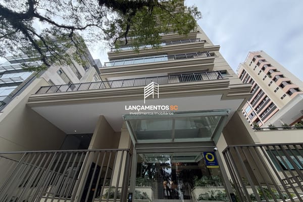 Apartamento no bairro Centro em Florianópolis - Cód. 1825