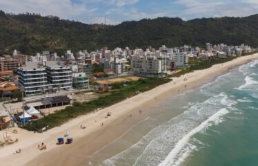 Lançamento na quadra do mar em Gov. Celso Ramos/SC