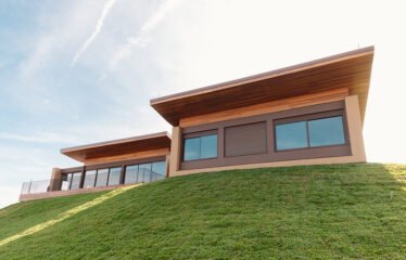 Casa em condomínio de alto padrão em Rancho Queimado