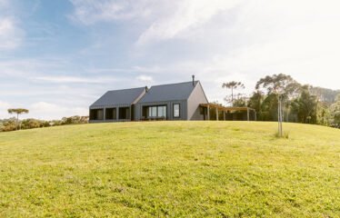 Casa em condomínio de alto padrão em Rancho Queimado