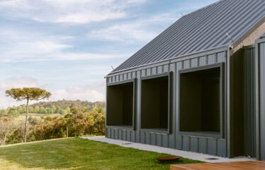 Casa em condomínio de alto padrão em Rancho Queimado