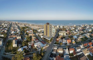 Lançamento Mar Di Amalfi, 350 metros do mar, Balneário Rincão
