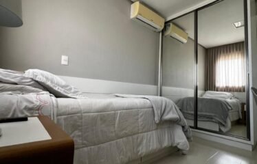 Apartamento semimobiliado no Estreito