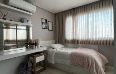 Apartamento semimobiliado no Estreito