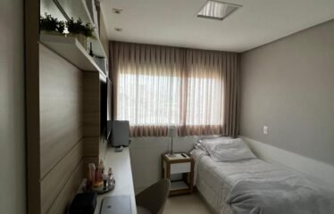 Apartamento semimobiliado no Estreito