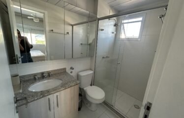 Amplo apartamento, semimobiliado no Itacorubi