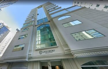 Apartamento mobiliado, Ed. Lago Negro, Itapema